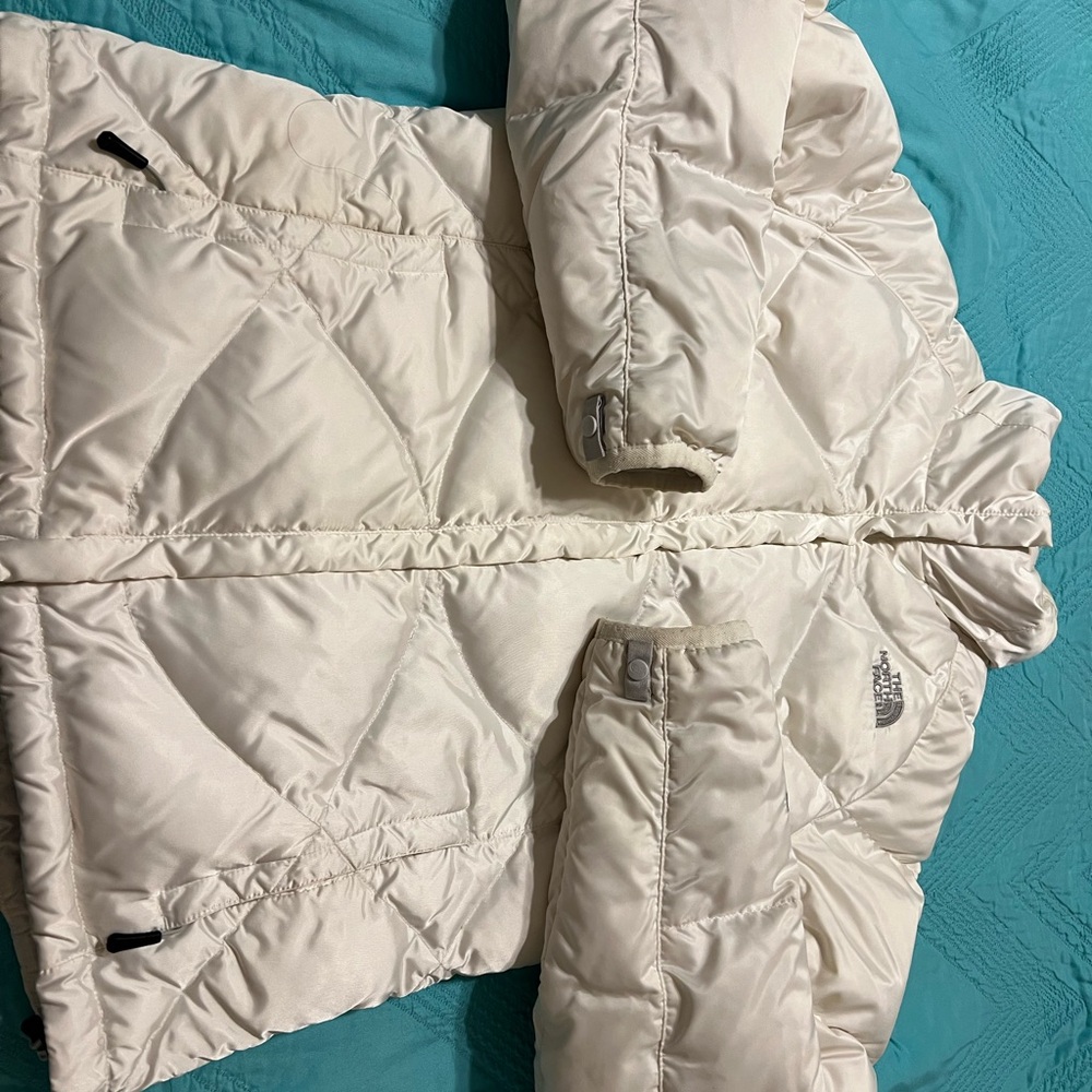 The North Face Women's Off-White Puffer Jacket